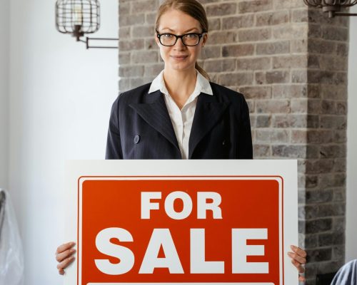 pexels-mart-production-7415114